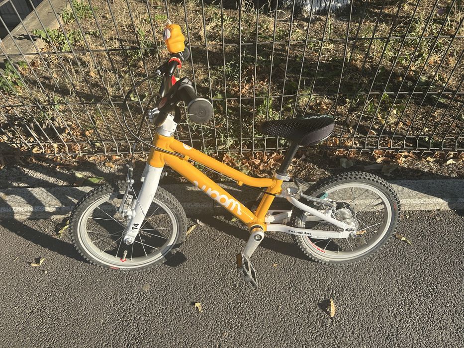 Vand bicicleta WOOM 2 impecabila