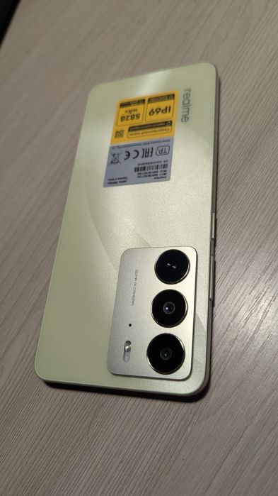 Смартфон  realme c75