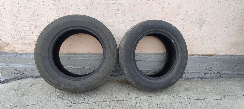 Продам шины б\у 2 штук