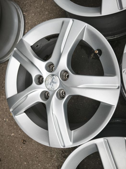 16" оригинални алуминиеви джанти за Peugeot/Citroen.
