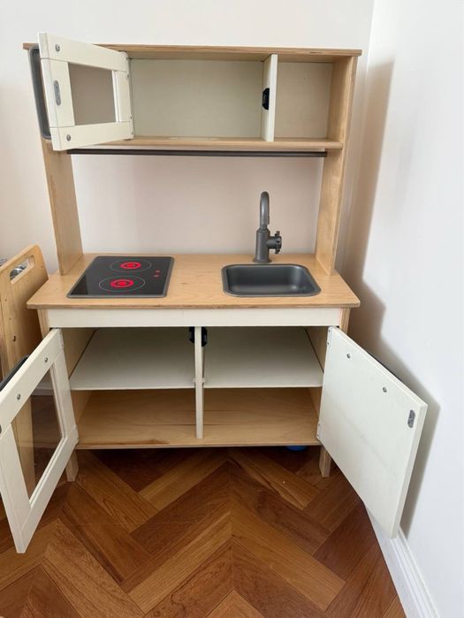 Детская кухня в отличном состоянии