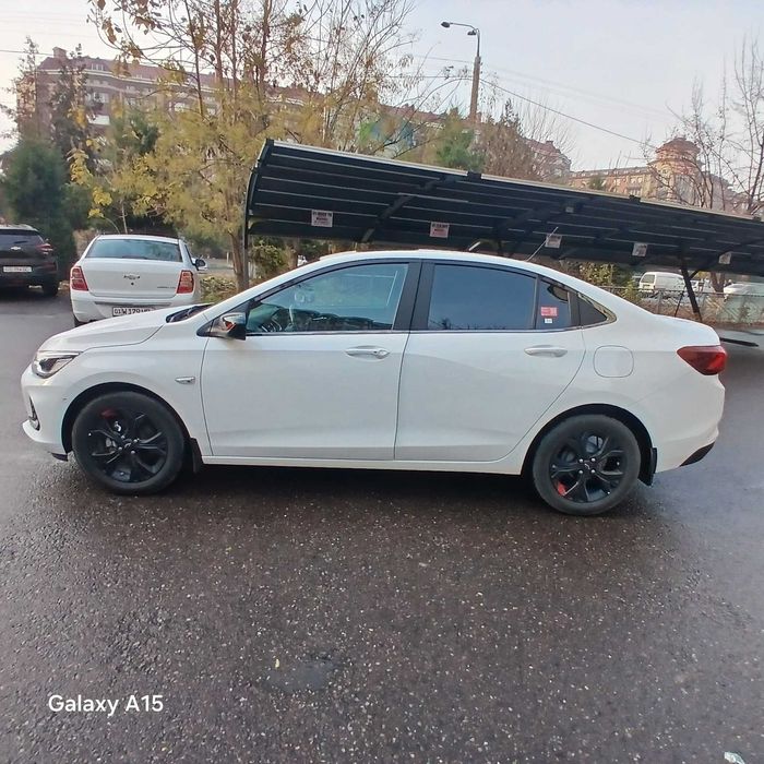 Onix redline  sotiladi