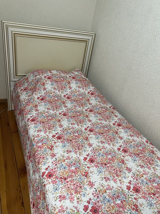 Продам мебедь в комнату подростка