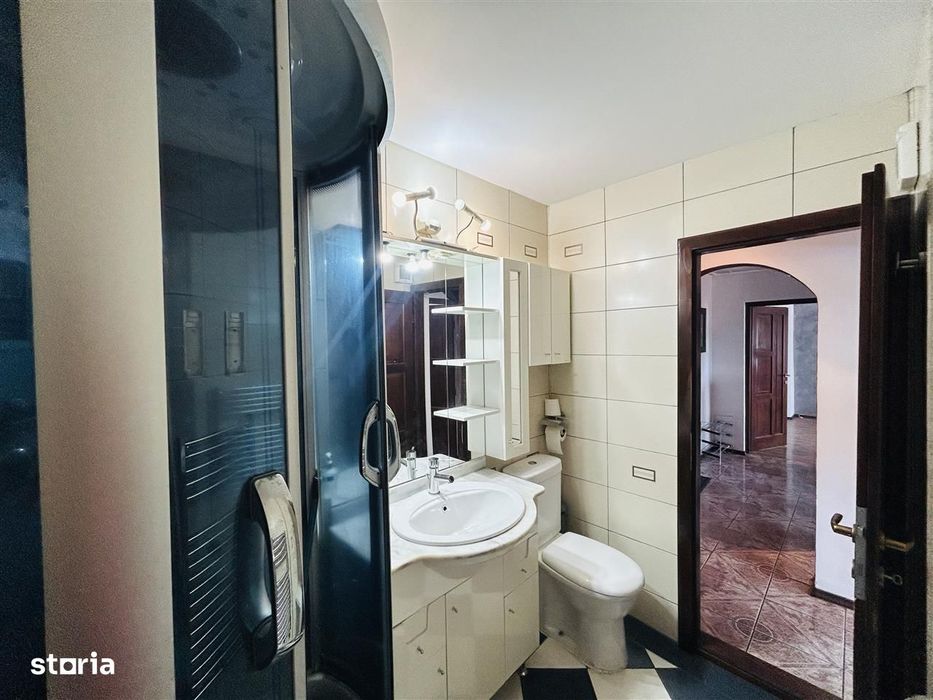 Apartament 2 camere decomandat - 2 balcoane - renovat - Cisnadie