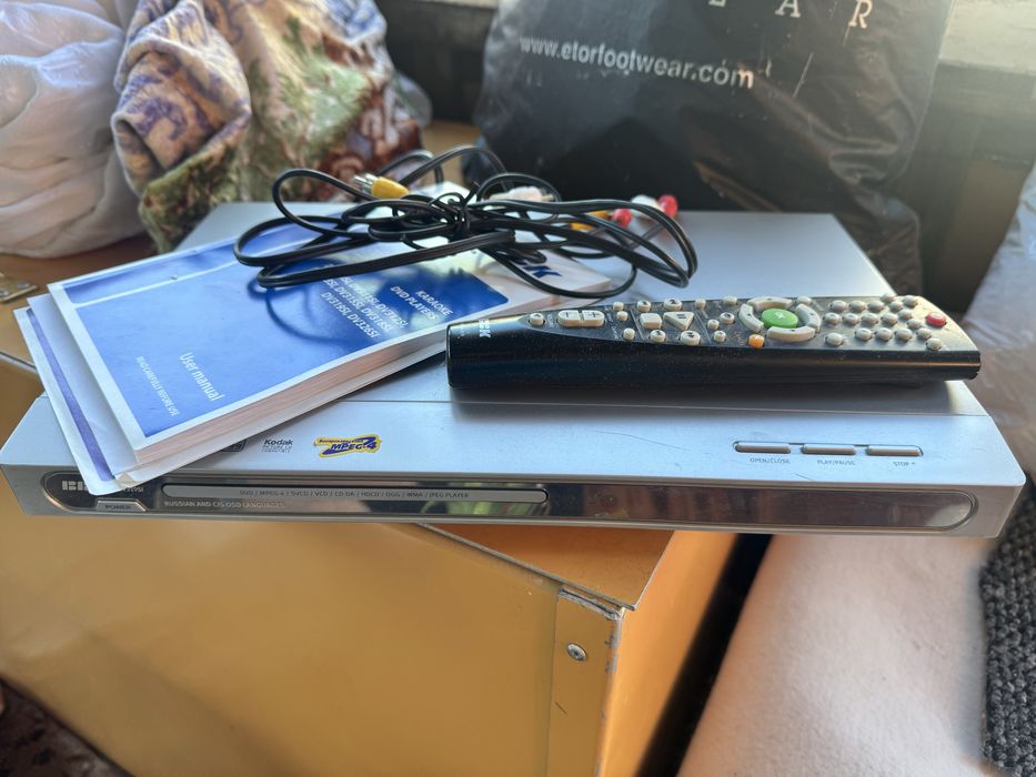 DVD player с пультом