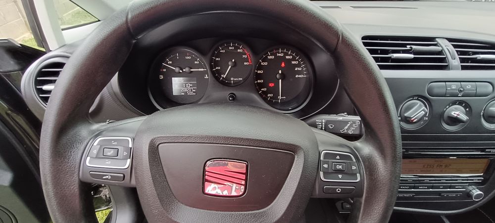 SEAT Leon 2010 — imagine 5