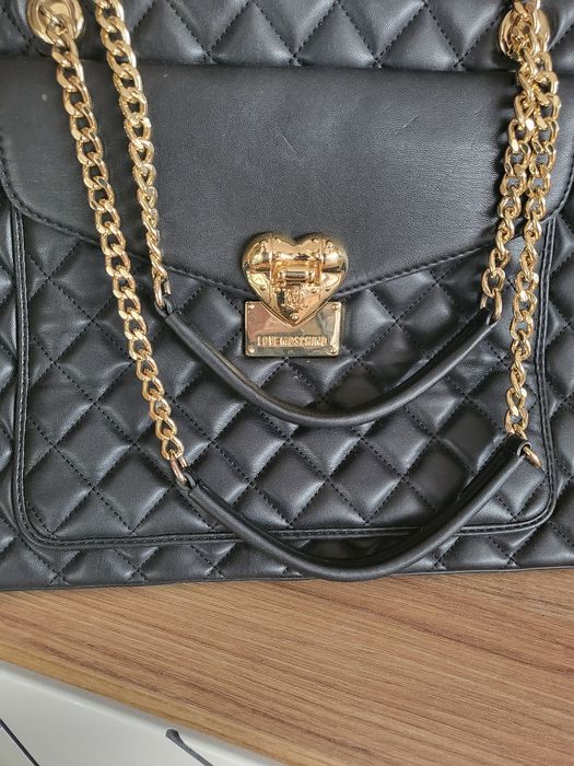 Чанта Moschino 220 лв