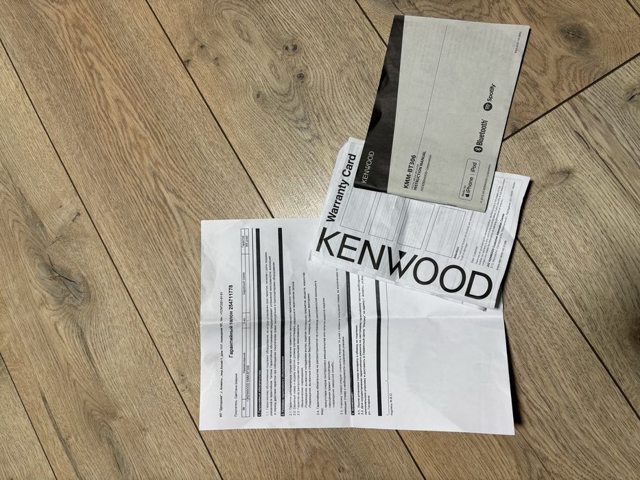 Продам магнитофон Kenwood KMM-BT306