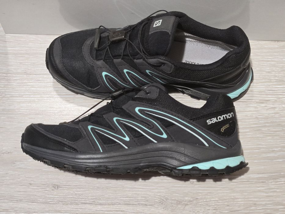 Adidas dama drumetie Salomon GTX 40