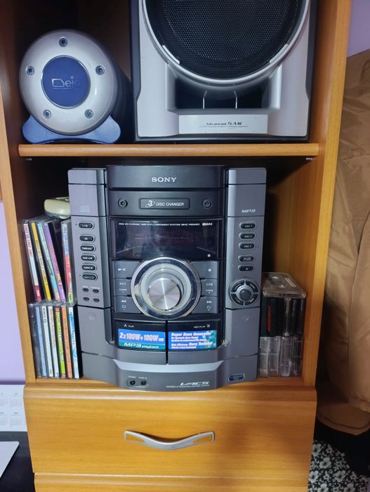 Vând boxă jamo d360 . combină Sony.boxe.