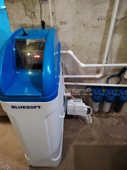 Instalatii sanitare incalzire in pardoseala.  sisteme complete H V AC
