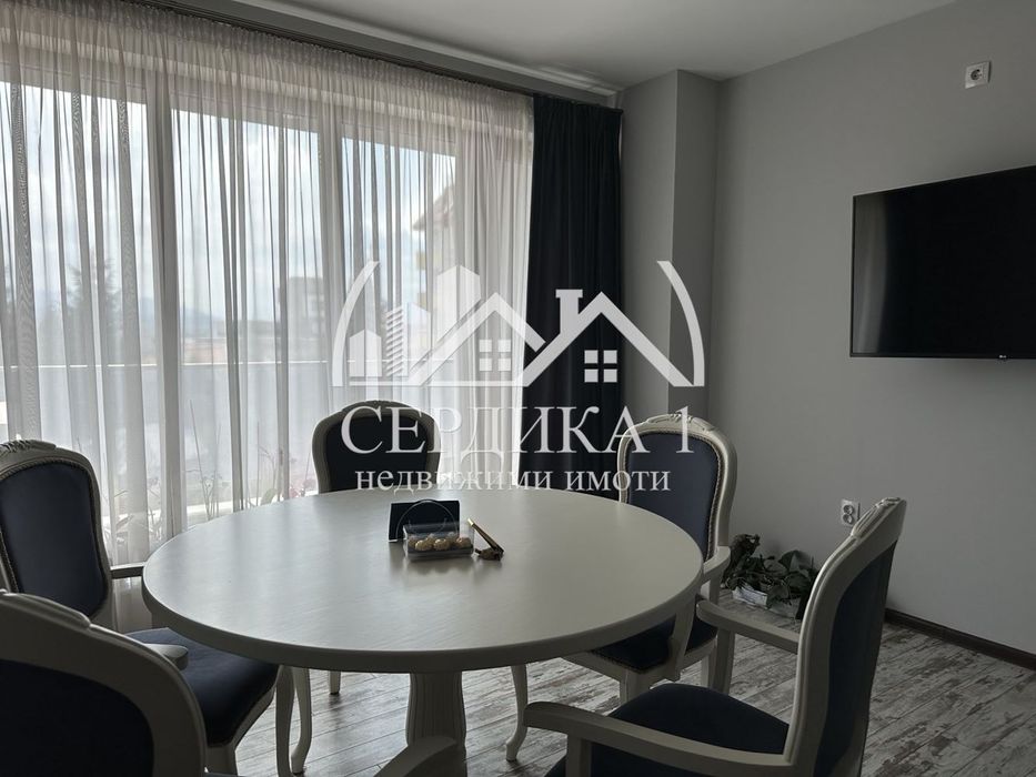 Продава се Тристаен апартамент в Благоевград, Освобождение - 73 кв.м за 2046 €/кв.м - Снимка #1