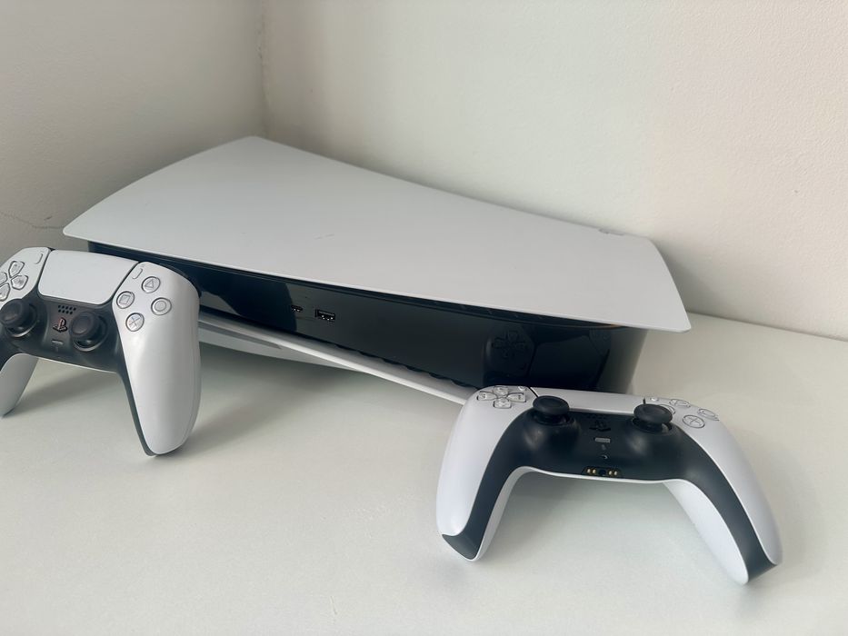 Vând Playstation 5 Disk Edition