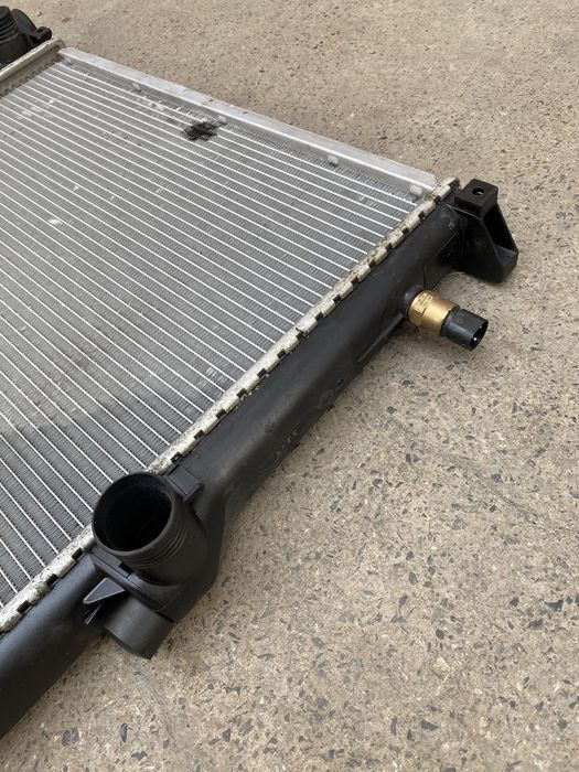 Основной радиатор BMW e34