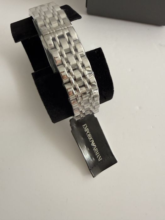 Ceas Armani  barbatesc nou,original