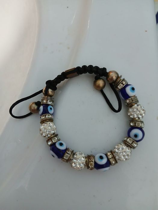 Продается браслеты на фото