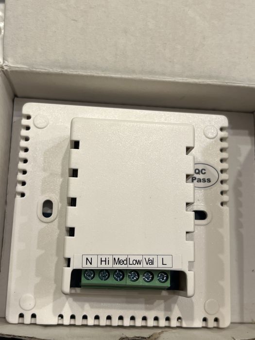 Стаен термостат HL108 DB - неизползван