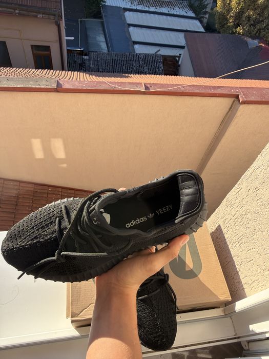 Yeezy 350 Onyx