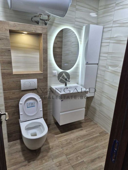 Продава се Двустаен апартамент в Пловдив, Остромила - 85 кв.м за 949 €/кв.м - Снимка #4