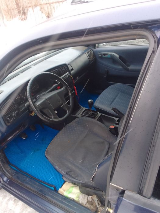 Продам пассат б4 седан