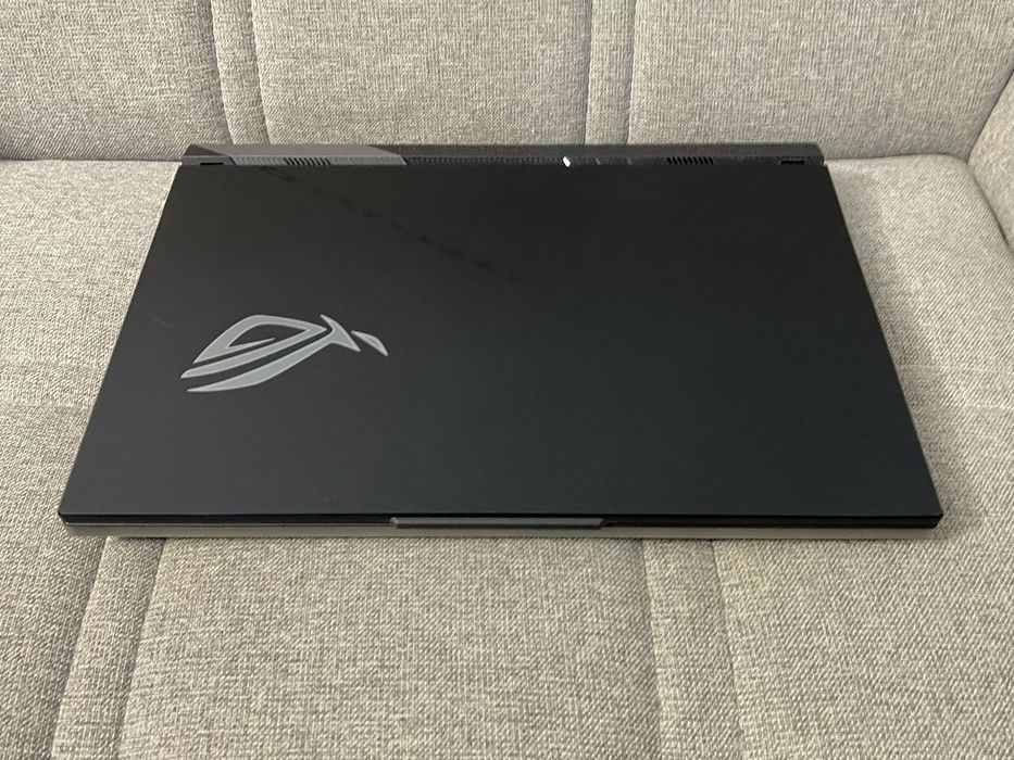 Asus Rog Strix  Scar G16 (USA)