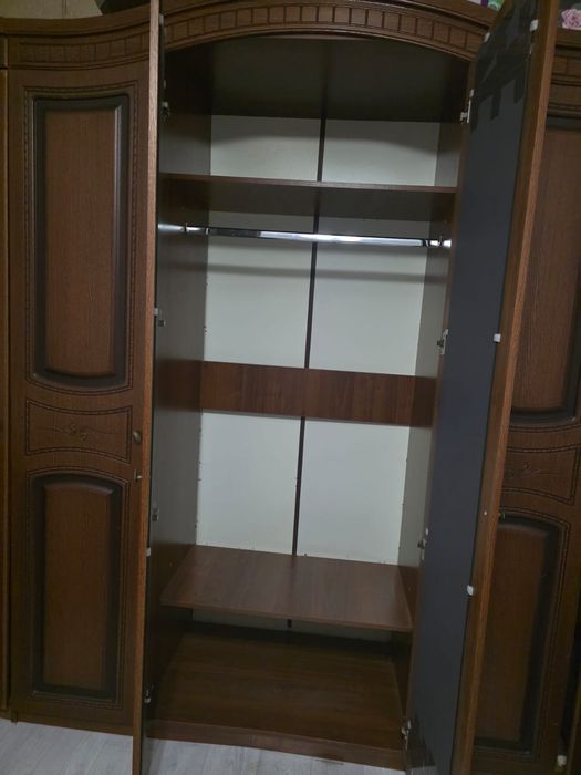 Срочно Продам шкаф