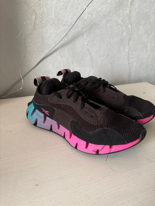 Продам кроссовки Reebok оригинал