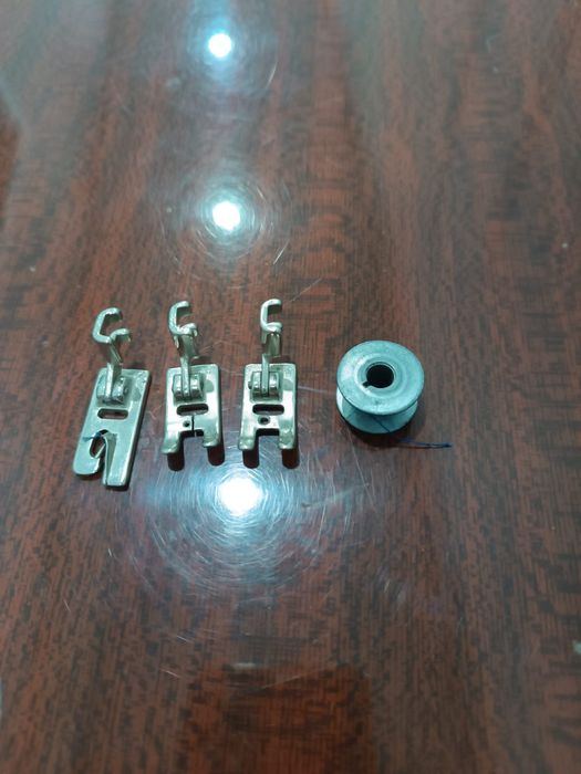 швейная машина в хорошем сост