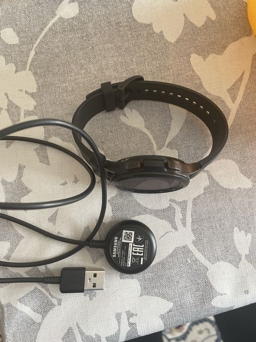 Смартчасы Watch 4