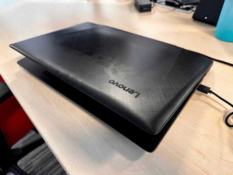 Laptop gaming Lenovo Y700-15ISK - i7 x8- 16 GB RAM, GPU 4GB, SSD + HDD