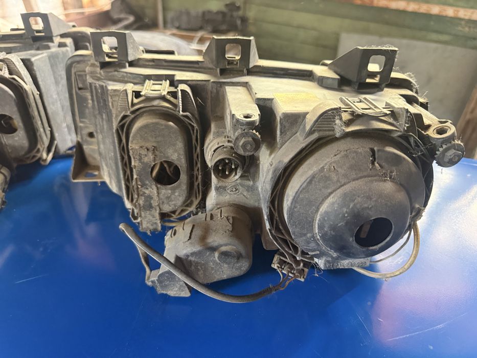 Фарове за БМВ е36 с лупа Бош/ BMW e36 Bosh