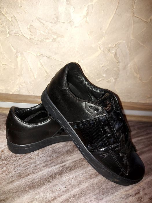 Обувки VALENTINO Оригинални