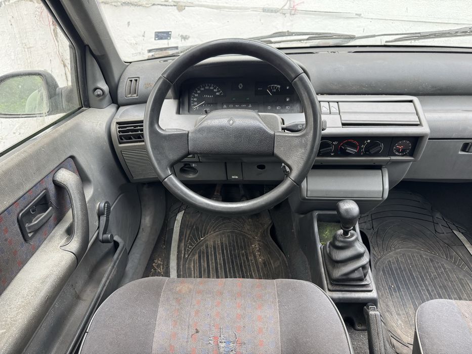 Renault Clio 1.2i 58hp 1991г На Части