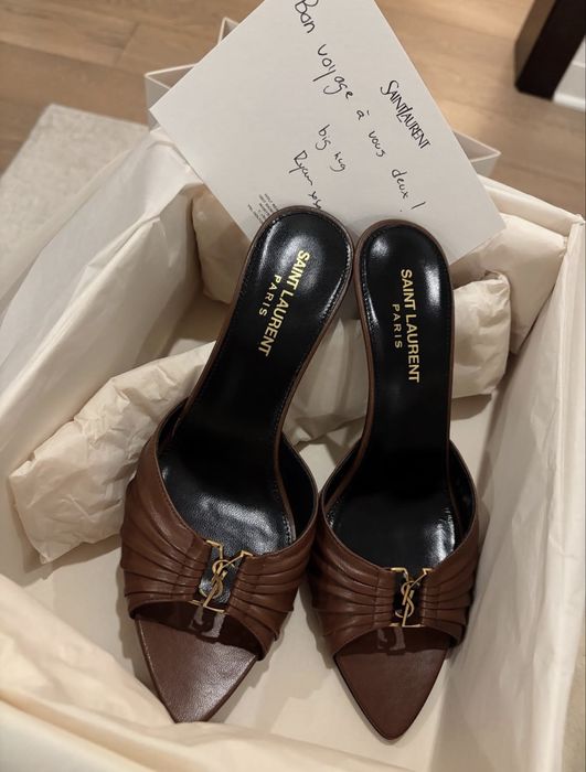 Sandale model Saint Laurent