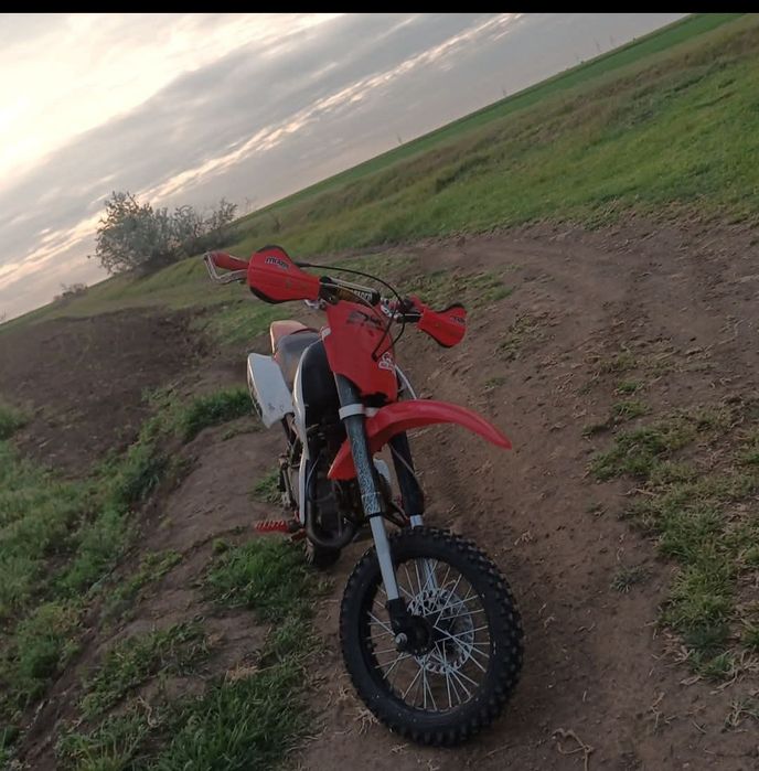 Dau cross cayo de 150cc și motocultor de 10cp pe un ATV 4×4 de 500,600