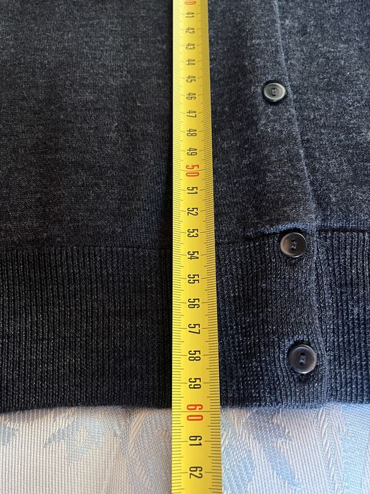 Uniqlo, cardigan gri, 100% lână merinos extra fină