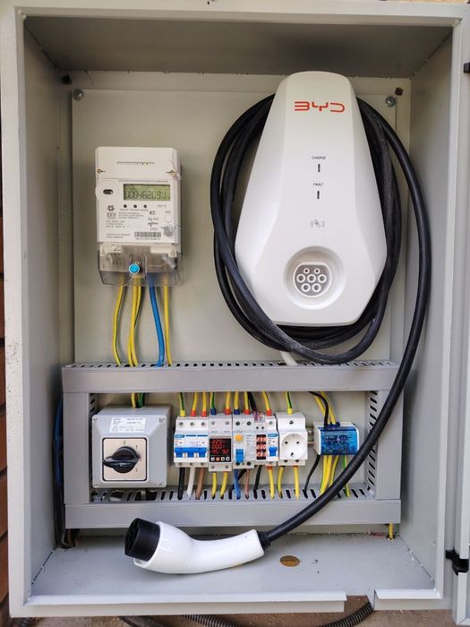 Elektromobil Ustanovka Zaryadka