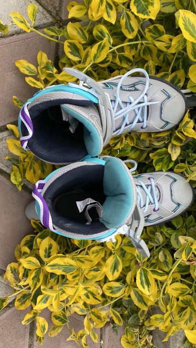 Role Oxelo 35-38 plus casca și cotiere, genunchiere