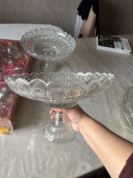 Фруктовница на ножке