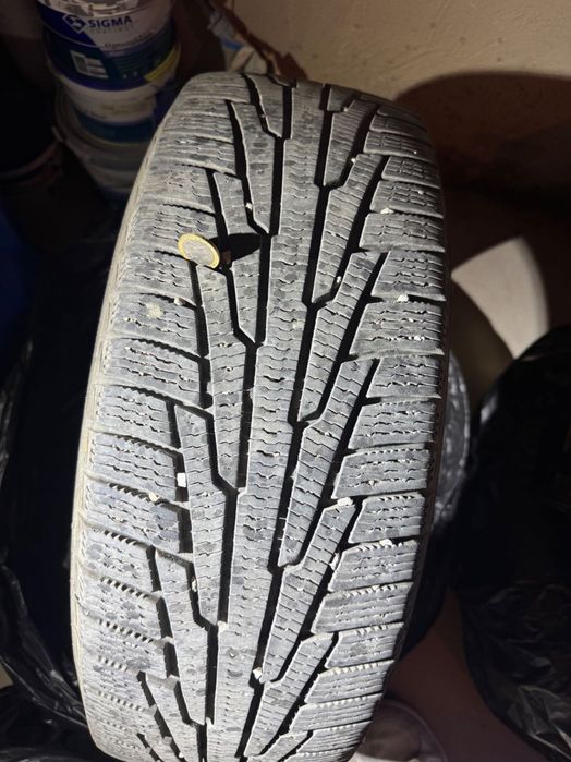 Зимни Гуми nokian 215/60/R17