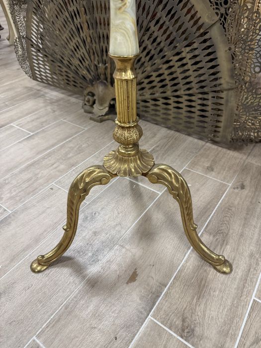 Masuta din bronz si onix