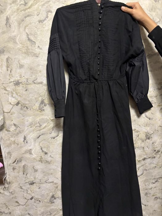 Вечернее черное платье