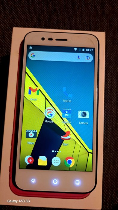 Telefooane samsung ,vodafone 600