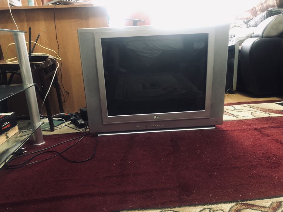 Телевизор б/у