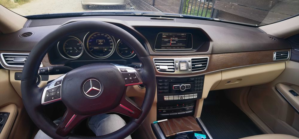 MERCEDES-BENZ E-Class 2015 — imagine 3