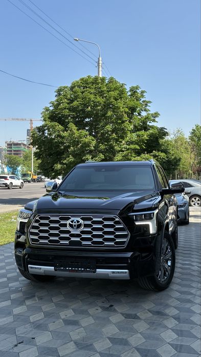 Toyota Sequoia Capstone
