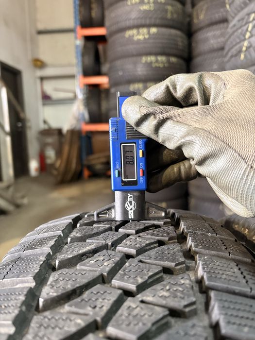 Anvelope iarna 215/65/16C Bridgestone Blizzak W810 215 65 16C R 16 C