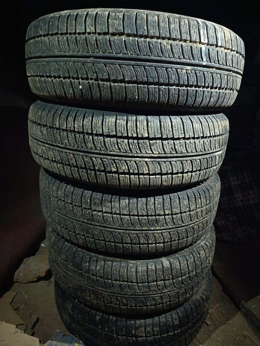 Продам покрышки с дисками