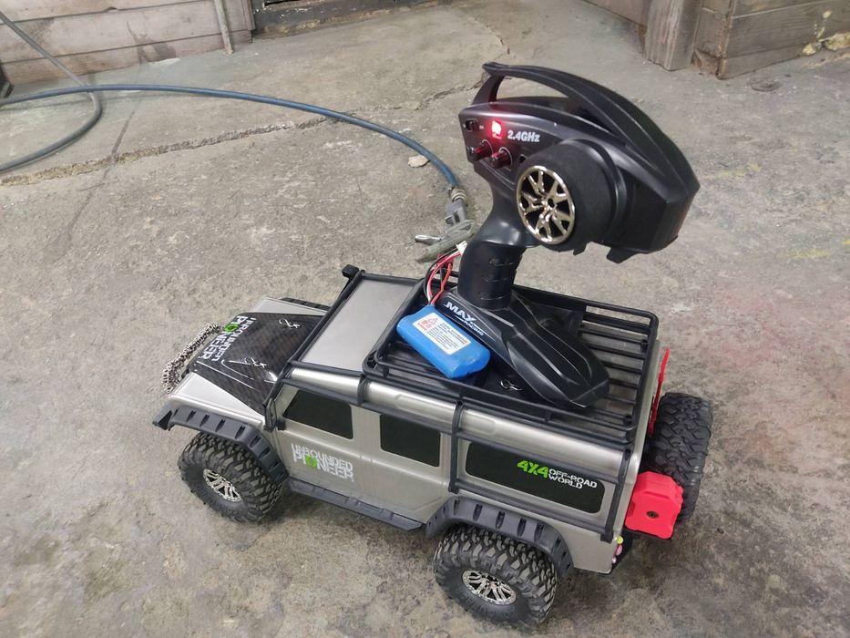 Rc crawler катерач