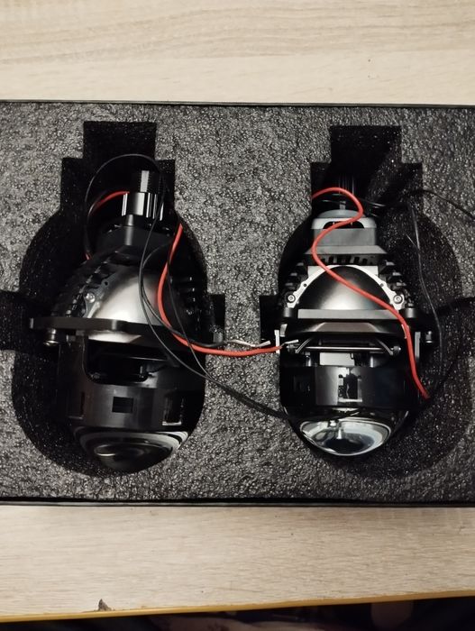 Би лед b led. В комплекте